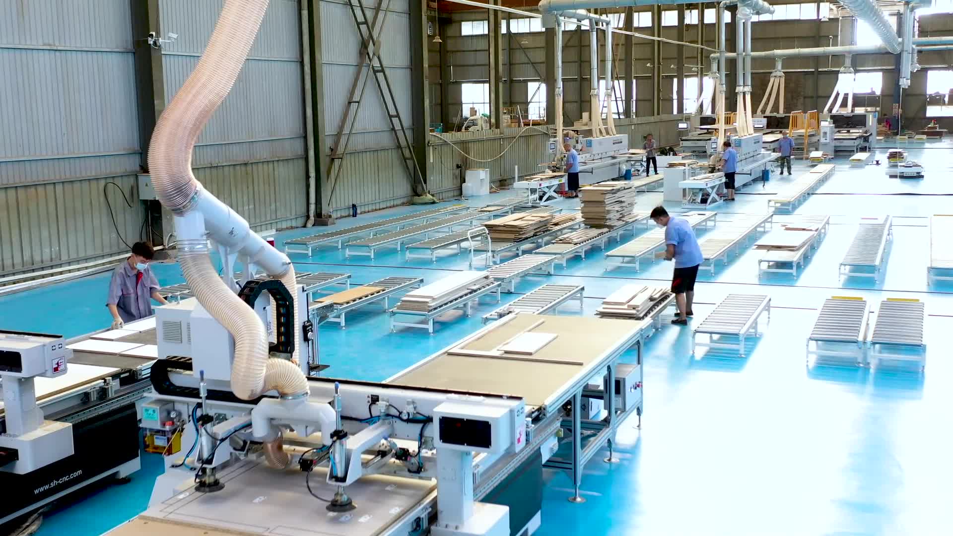 Excitech CNC neustále inovuje v automatizované a inteligentní výrobě.