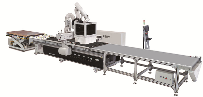 E4 Nesting with Auto Pre labeling Woodwork Machine